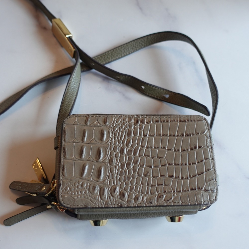 G.I.L.I. Genuine Leather Crocodile Embossed Crossbody Wallet Micro Mini Bag Gray - Picture 7 of 13